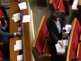 Кнопкодави з ОПЗЖ, скріншот із відео