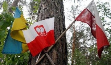 История польско-украинских отношений на руку Кремлю