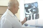 Рак з'їдає п'ятирічну українку, батьки благають про допомогу - часу обмаль