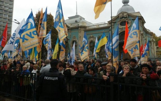 Блокада Рады: что наобещали возмущенным украинцам 