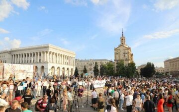 У Києві засвітилася скандальна подружка Скабеєвої, українці киплять: "Брешуть на місці розстрілу Небесної Сотні"