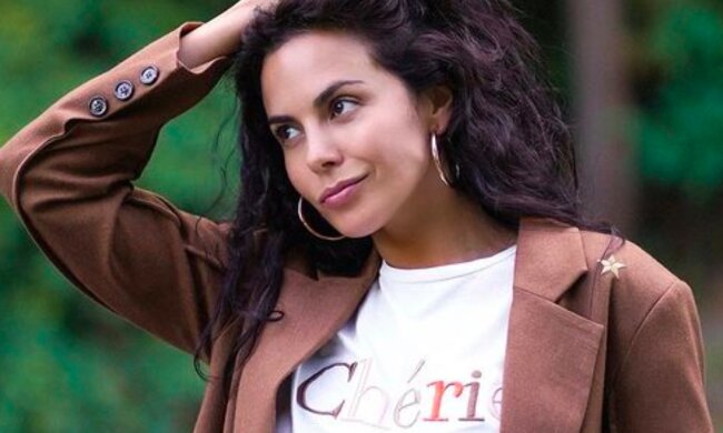 Настя Каменских, instagram.com/kamenskux/