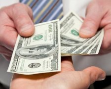 Так дешевше: Порошенку порадили взяти кредит у власних друзів