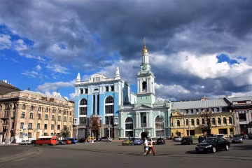 Вандали знівечили київську площу