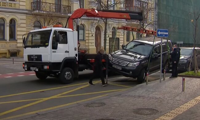 Евакуатор, скріншот з відео