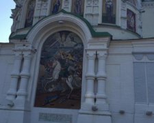 У Мережі розгорівся скандал через картину на храмі Московського патріархату