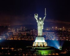 Київ, Батьківщина-Мати, фото із соцмереж