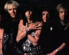 Фургон легендарних Aerosmith знайшли серед лісу: фото