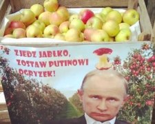 Поляки їдять яблука Путіну назло