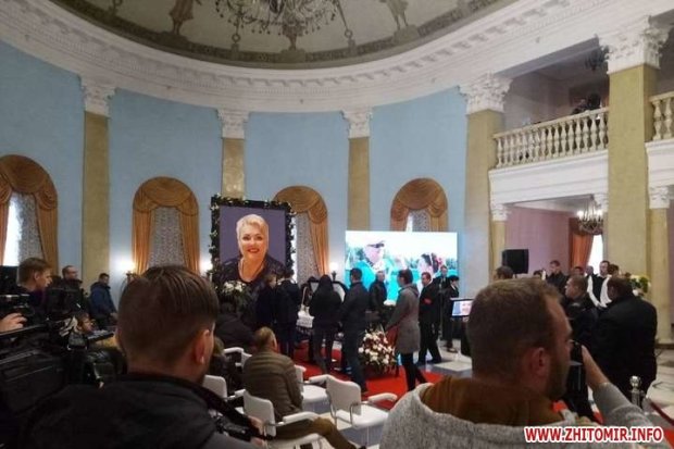 20 років самотності Марини Поплавської: що приховувала за посмішкою покійна акторка "Дизель шоу"