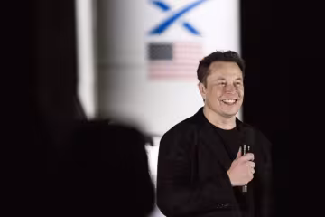Дороже Ford и General Motors вместе взятых: Tesla Илона Маска стала самым дорогим автопроизводителем в истории