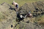 Бойовики змушують копати окопи за порушення «комендантської години»