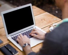 Два екрани: Apple здивує фанатів інноваційною розробкою