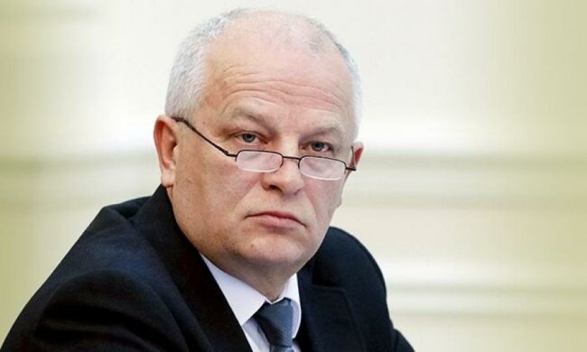 Кубів пояснив скачки гривні