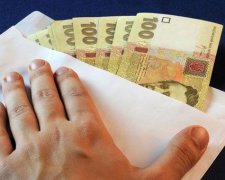Посадовці Харкова виплатили собі премій на 7,5 млн грн
