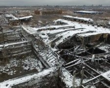 «Смерть на білому тлі»: Донецький аеропорт очима скандального фотографа (фото, відео)