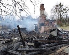 В пожежі згоріло трое людей на Рівненщині (фото, відео)