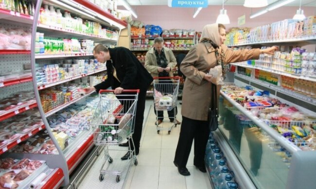 Супермаркети у Росії продають їжу в кредит