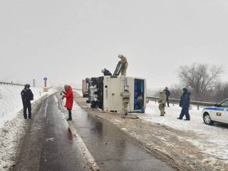 В Росії перекинувся автобус з українцями, фото: stopcor.org