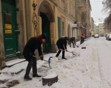 Сніг у Львові, фото з фейсбук