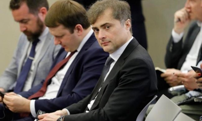 Сурков та Захарченко відкрили пам'ятник у лігві Януковича