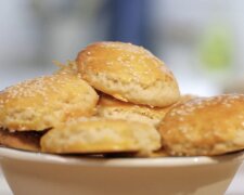Сырное печенье: фото скрин Ютуб