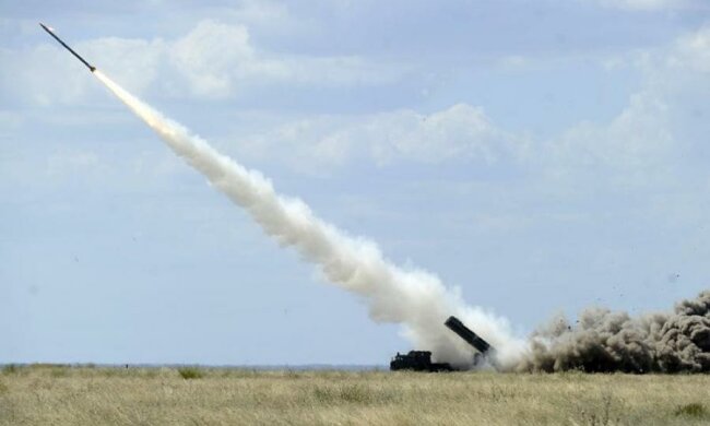 Нову українську ракету успішно випробували: відео