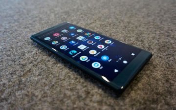 Sony Xperia XZ2 Premium: смартфон показал свою темную сторону