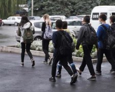 Безопасная страна: украинским школьникам напомнят правила поведения на дороге