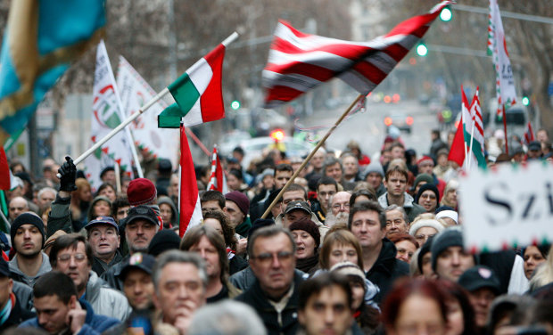 В Венгрии засудили сотни украинцев: грядет грандиозный скандал