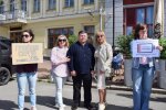 «Киев помнит. Киев ждет»: на Подоле прошла масштабная акция в поддержку пленных гражданских украинцев