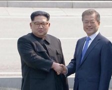 Трамп робить неможливе: соцмережі відреагували на теплу зустріч корейських лідерів