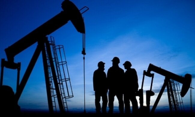 Росія і країни ОПЕК домовилися заморозити рівень видобутку нафти