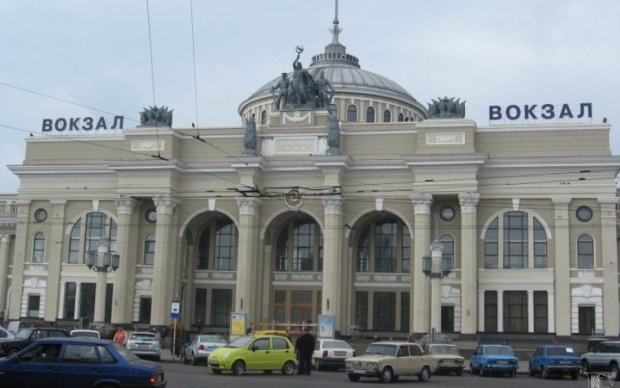 По одесскому вокзалу бегал россиянин с мачете