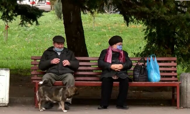 Пенсіонери, кадр з відео