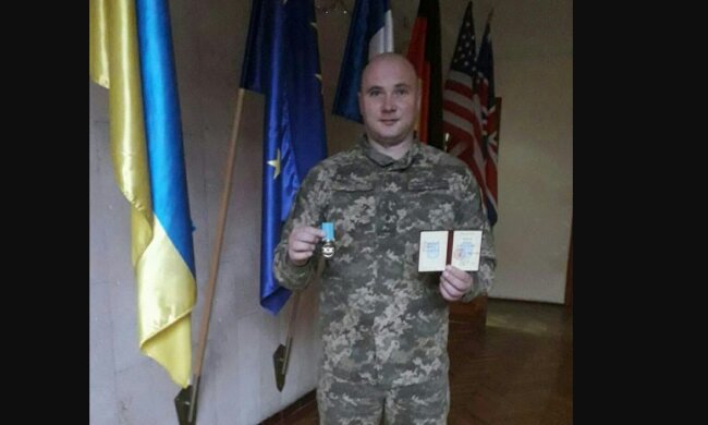 Ужгородцю прийшов почесний "привіт" від Міноборони: "20 років безмежної віри в Україну"