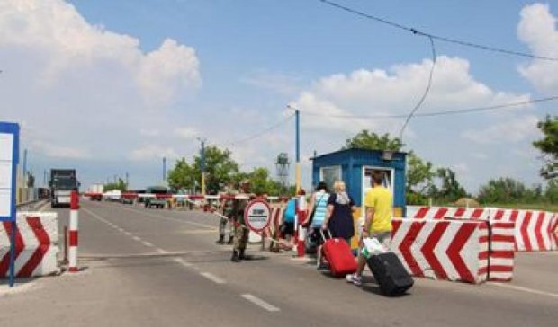 На кримському кордоні мати пропонувала 5000 рублів за дитину