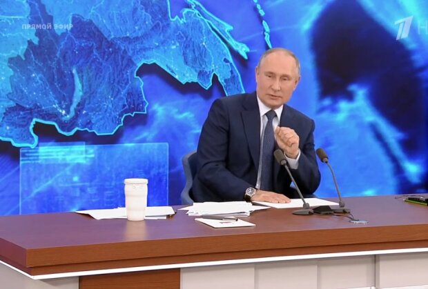 Путин нахамил Зеленскому из-за Донбасса: ВСУ стоит быть наготове