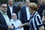 Кернес підгодовує харківських пенсіонерів перед виборами, "гречку в законі" засвітили на фото