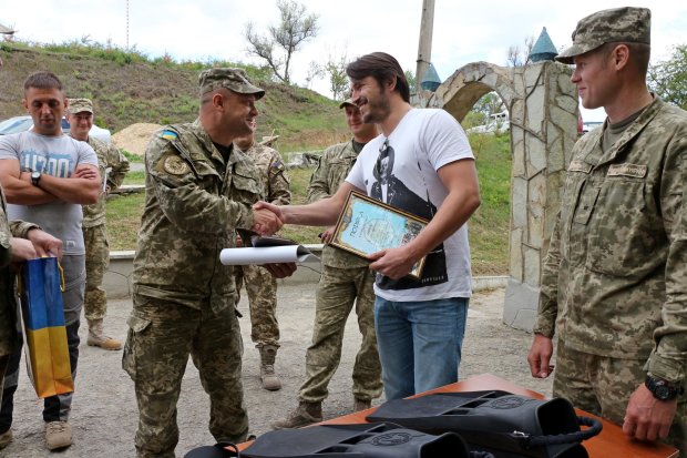 Сергей Притула помогает украинской армии
