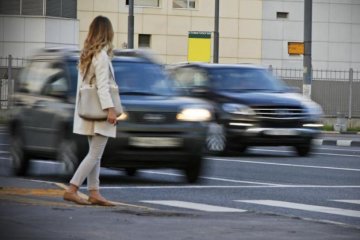 Моторошна аварія у Києві: пішохода переїхали двічі 