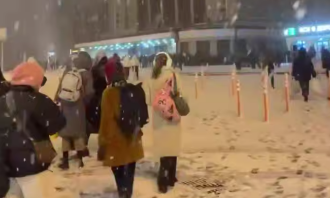 Украинцы, снег, зима, кадр из видео