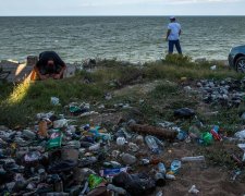 Безмозглые оккупанты утопили Крым в мусоре, люди молят о помощи