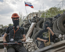 Трупы, собаки, дикая вонь: на Донбассе тела погибших лежат под открытым небом, звери Путина останавливают украинскую миссию пулями