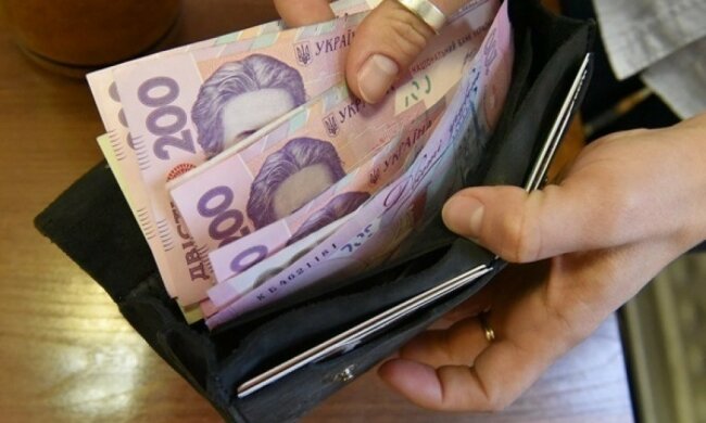 Гривня приємно здивує українців стрибком: побила трирічний рекорд