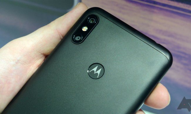 Motorola One Power 2019 вперше з'явилася на рендерах: фото