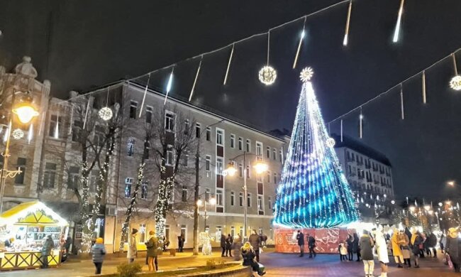 Новорічний Хмельницький / фото : ХМР