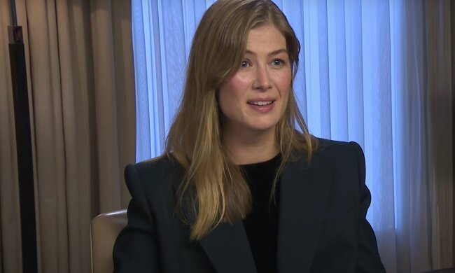 Розамунд Пайк. Фото: скрін youtube