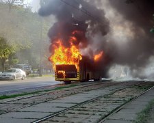 Проклятие над Харьковом или простое совпадение: пассажиры троллейбуса едва не сгорели заживо