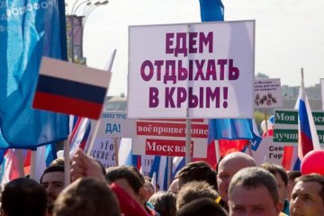 Один у полі – турист: мережу шокувало свіже фото кримських пляжів